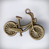 Иллюстрация Велосипед 2 - подвеска, 26х19х1.5 мм, цвет бронза антик